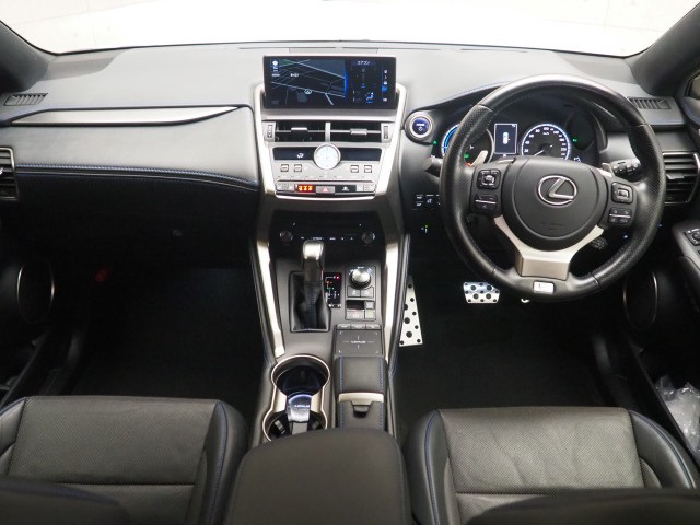 レクサス NX300h クール&ブライト