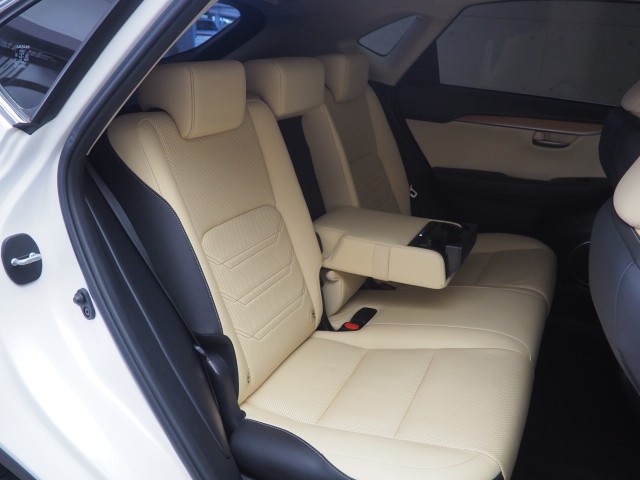 レクサス NX200t バージョンL