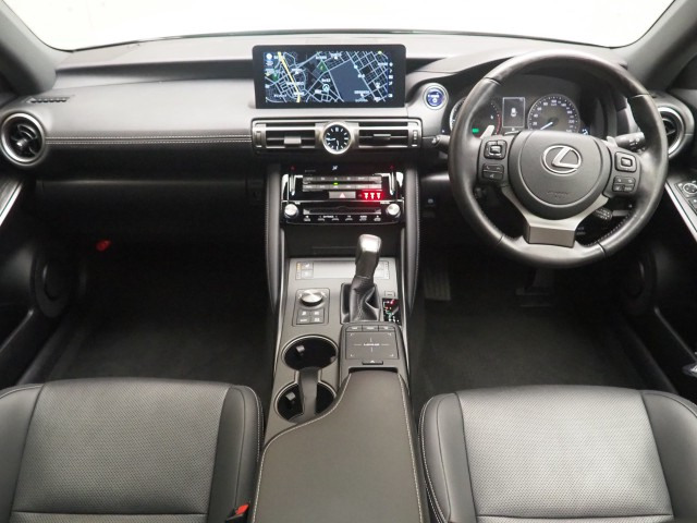 レクサス IS300h バージョンL