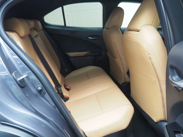 レクサス UX250h バージョンL