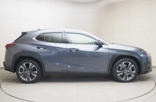 レクサス UX250h バージョンL