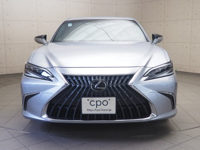 レクサス ES300h バージョンL