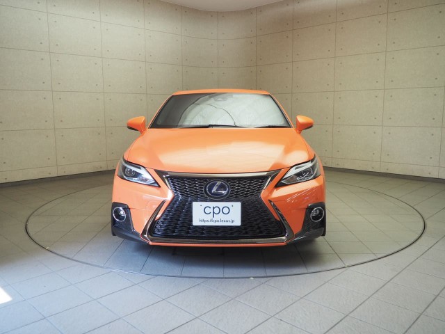 レクサス CT200h Fスポーツ
