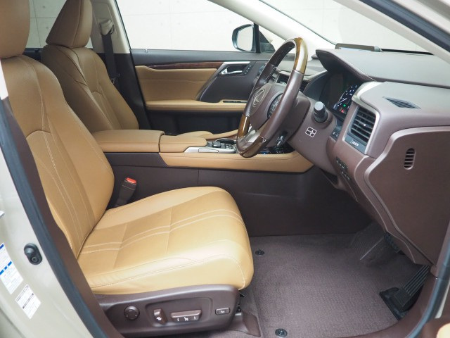レクサス RX450hL ヒョウジュンシャ