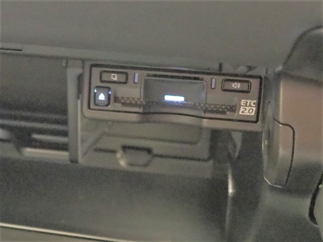 レクサス UX200 グレイスフル Exp