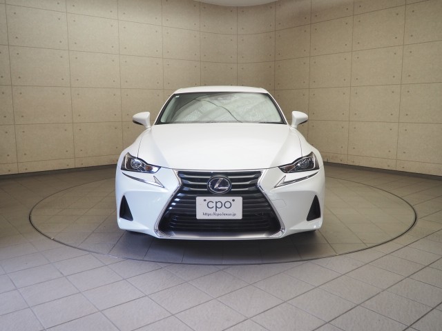 レクサス IS300h ヒョウジュン