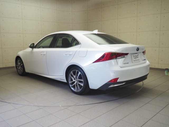 レクサス IS300h ヒョウジュン