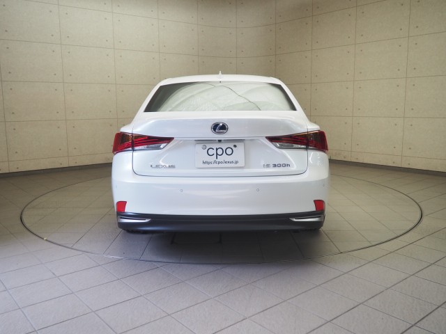 レクサス IS300h ヒョウジュン