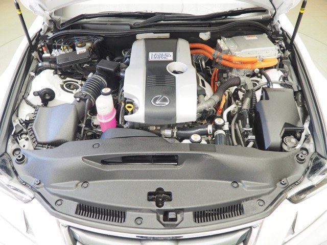 レクサス IS300h ヒョウジュン