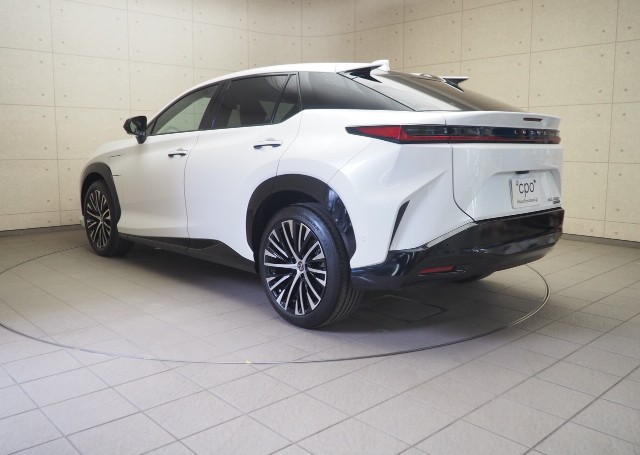 レクサス RZ450e バージョンL