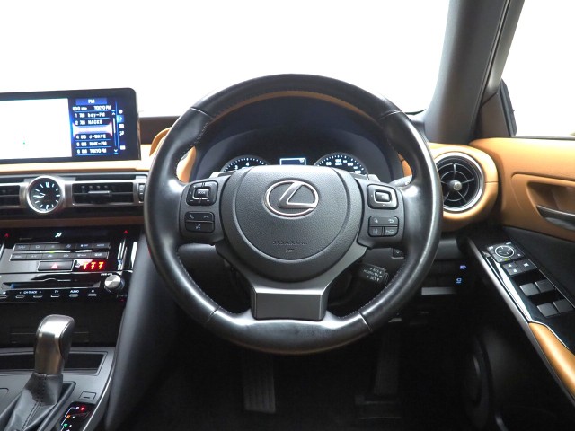 レクサス IS300 ヒョウジュン