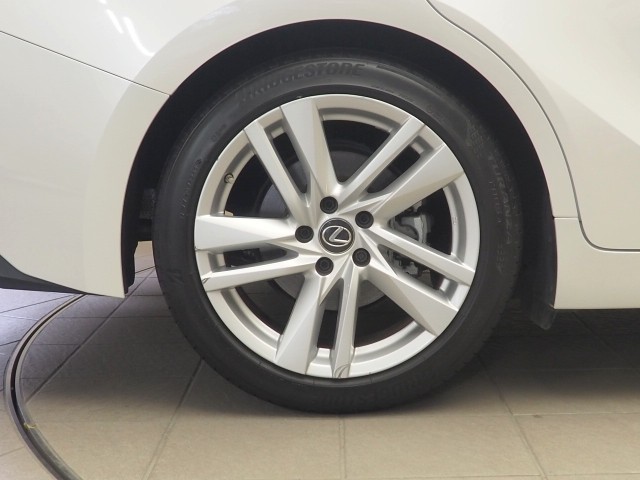 レクサス IS300 ヒョウジュン