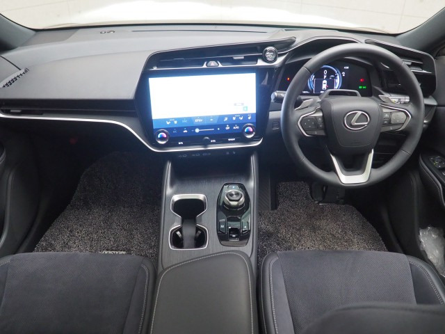 レクサス RZ450e バージョンL