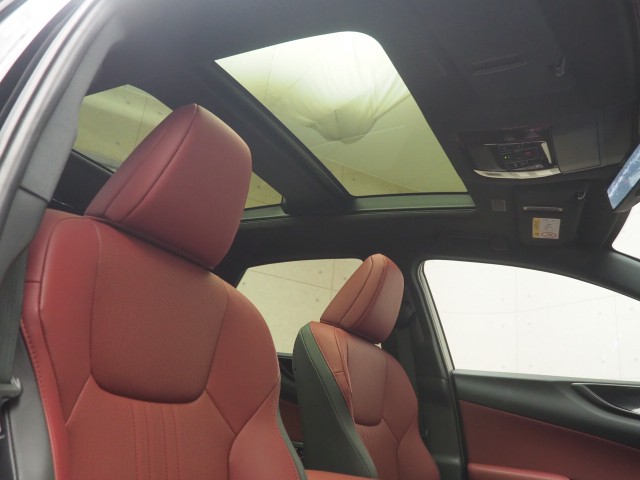 レクサス NX250 ヒョウジュンシャ