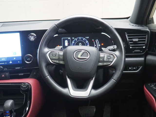 レクサス NX250 ヒョウジュンシャ