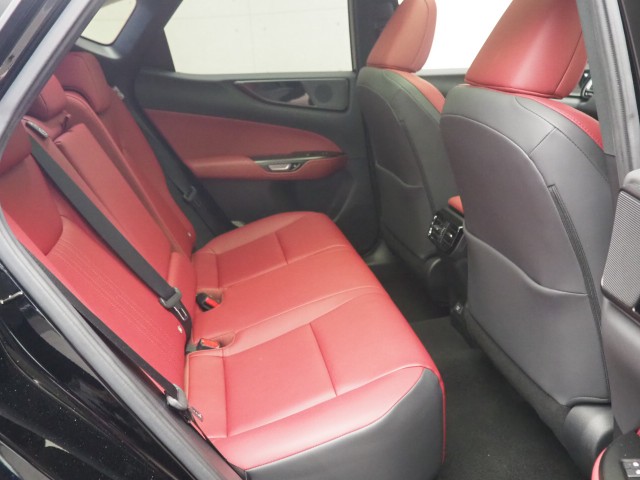 レクサス NX250 ヒョウジュンシャ