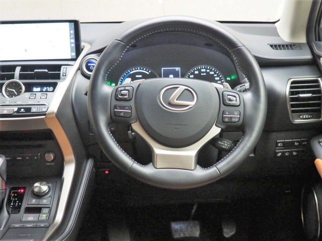 レクサス NX300h バージョンL