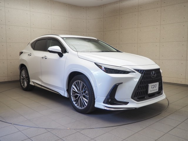 レクサス NX450h+ バージョンL
