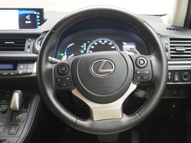 レクサス CT200h バージョンC