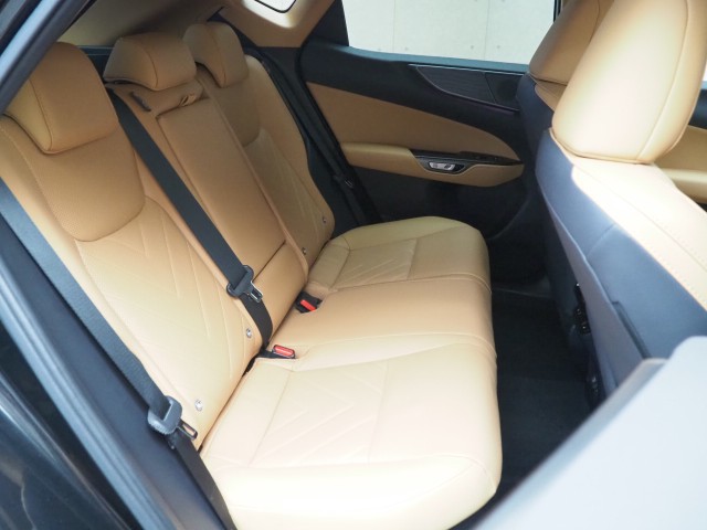 レクサス NX350h バージョンL