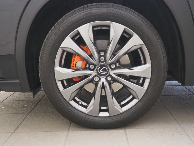 レクサス UX250h Fスポーツ