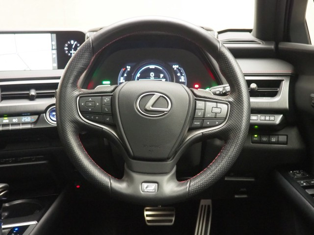 レクサス UX250h Fスポーツ