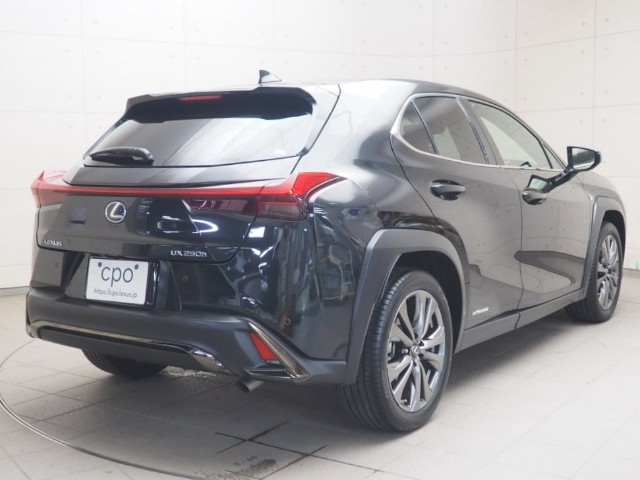 レクサス UX250h Fスポーツ
