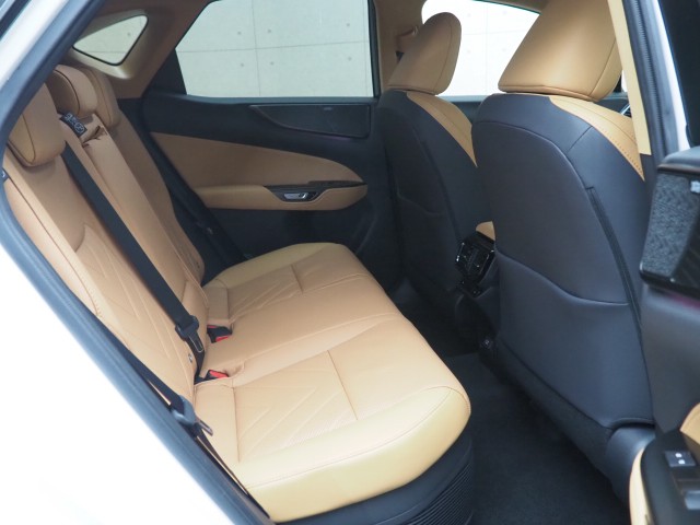 レクサス NX350h バージョンL