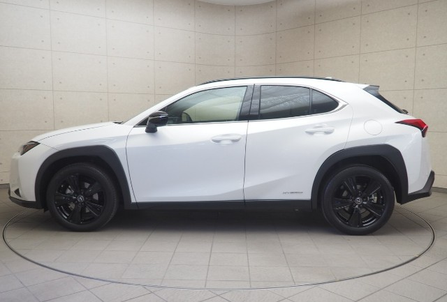 レクサス UX250h アーバンエレガンス