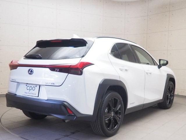 レクサス UX250h アーバンエレガンス