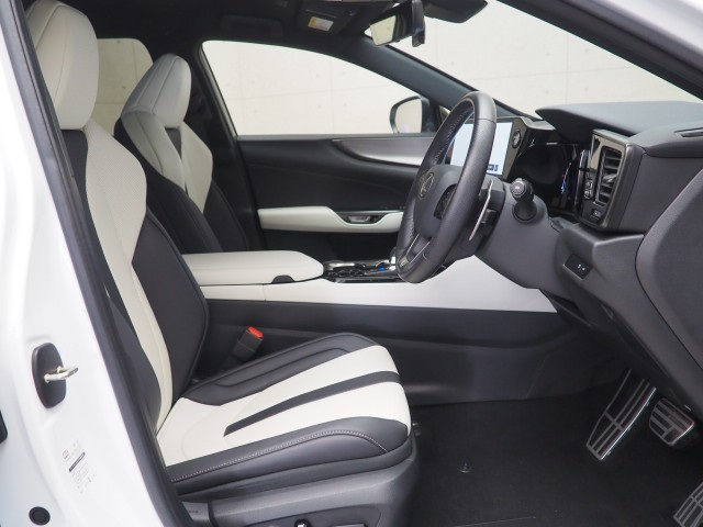 レクサス NX350h Fスポーツ