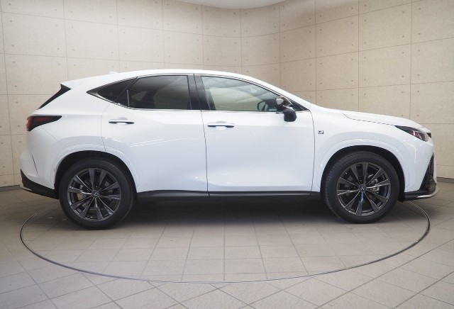 レクサス NX350h Fスポーツ