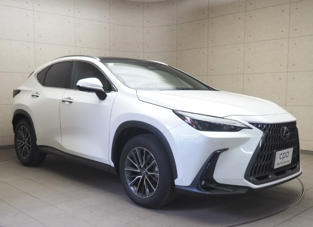 レクサス NX350h ヒョウジュンシャ