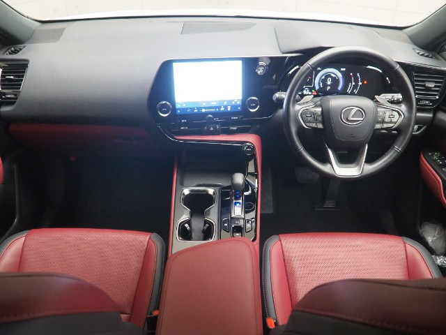 レクサス NX350h ヒョウジュンシャ