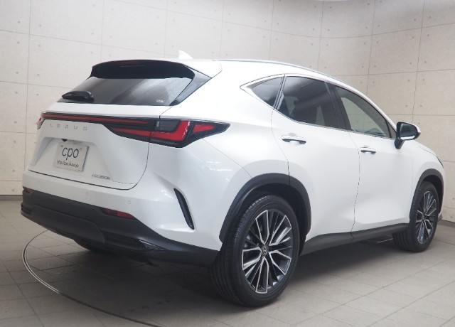 レクサス NX350h ヒョウジュンシャ