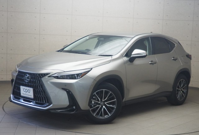 レクサス NX350h ヒョウジュンシャ