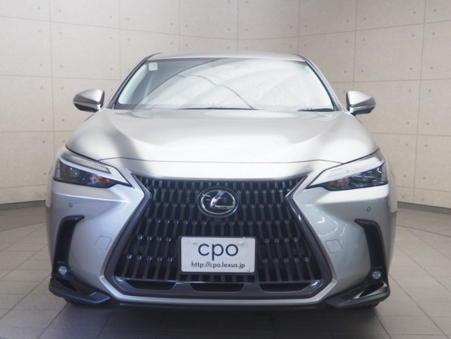 レクサス NX350h ヒョウジュンシャ