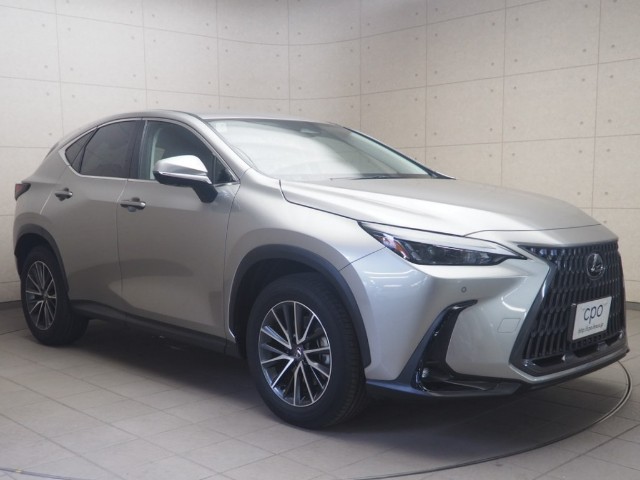 レクサス NX350h ヒョウジュンシャ