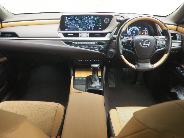 レクサス ES300h バージョンL