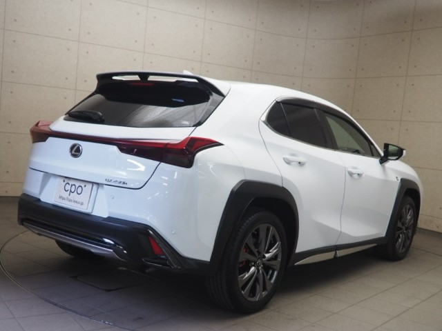 レクサス UX250h Fスポーツ