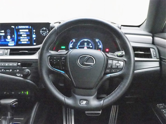 レクサス ES300h Fスポーツ
