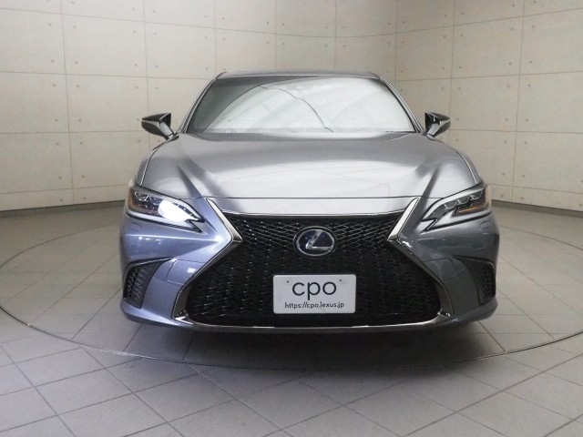 レクサス ES300h Fスポーツ