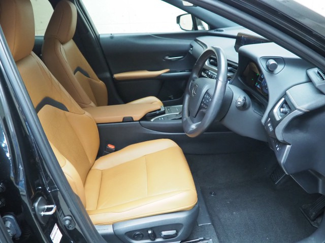 レクサス UX250h バージョンL