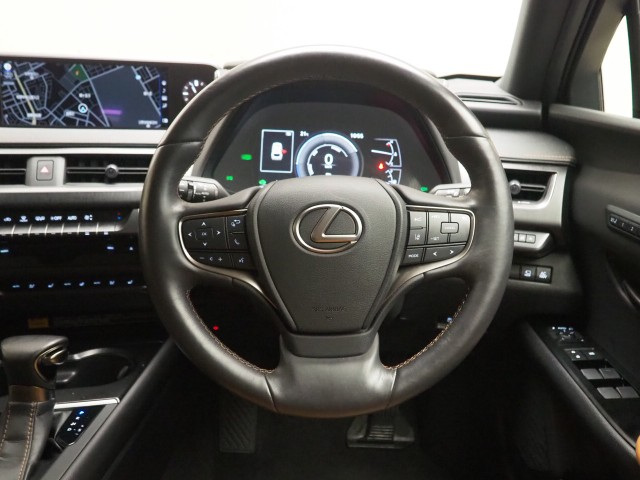レクサス UX250h バージョンL