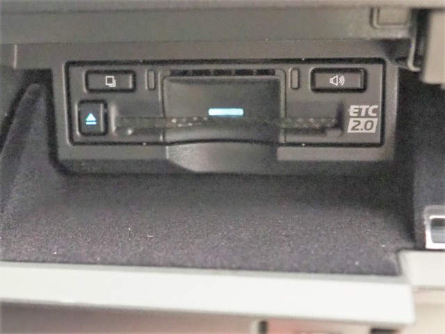レクサス LS500h バージョンL