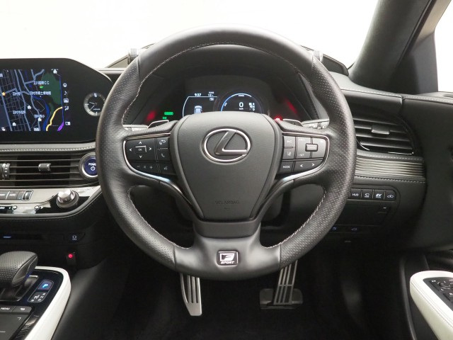 レクサス LS500h Fスポーツ