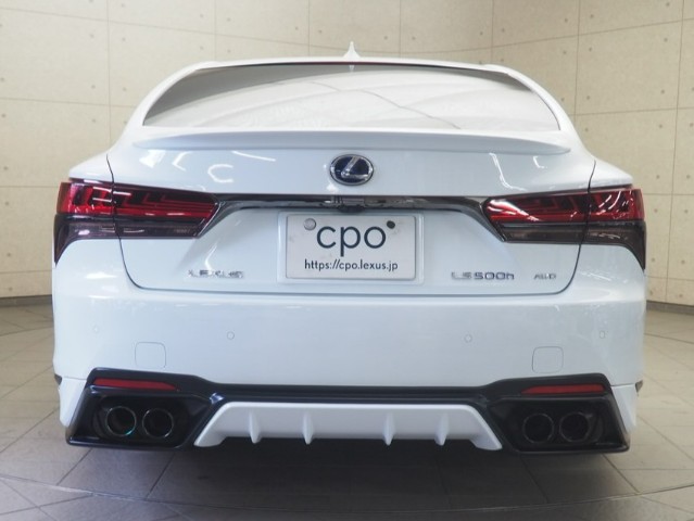 レクサス LS500h Fスポーツ