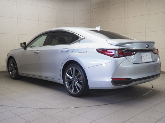 レクサス ES300h Fスポーツ