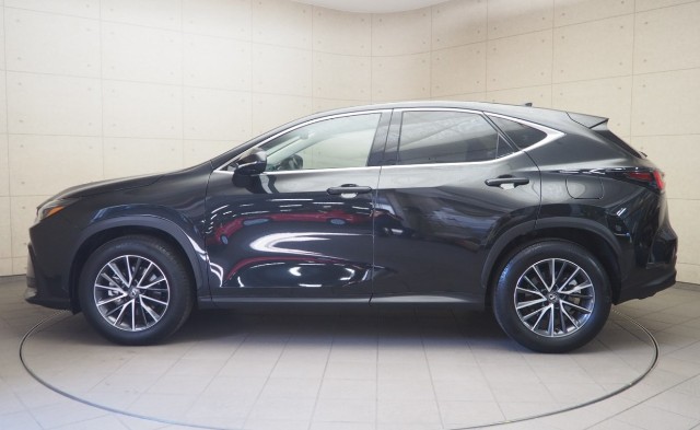 レクサス NX350h ヒョウジュン