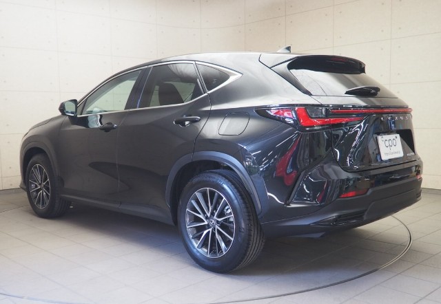 レクサス NX350h ヒョウジュン